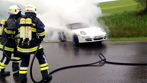 Brennender Elektro-Porsche