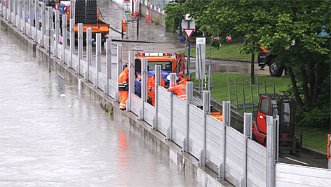 Hochwasserschutz wird in Linz aufgebaut