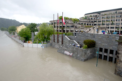 Hochwasserschutzmaßnahmen beim neuen Rathaus in Linz