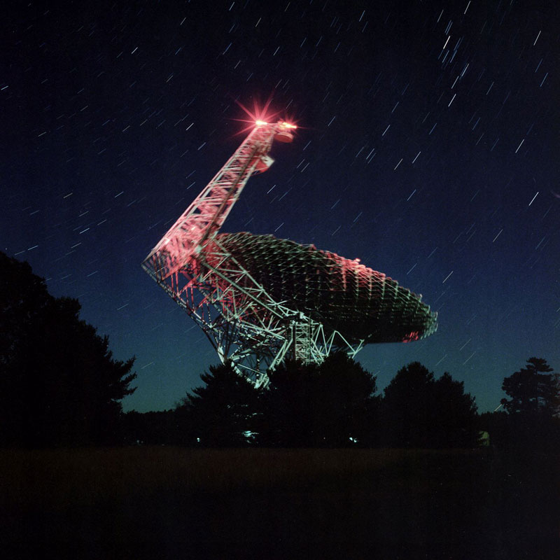 Green Bank Telescope) ist mit 100 × 110m Durchmesser das größte vollbewegliche Radioteleskop der Welt
