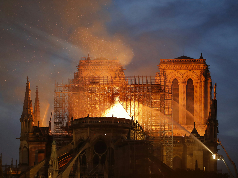 Paris Notre Dame Brand Farafellner Feuerwehr